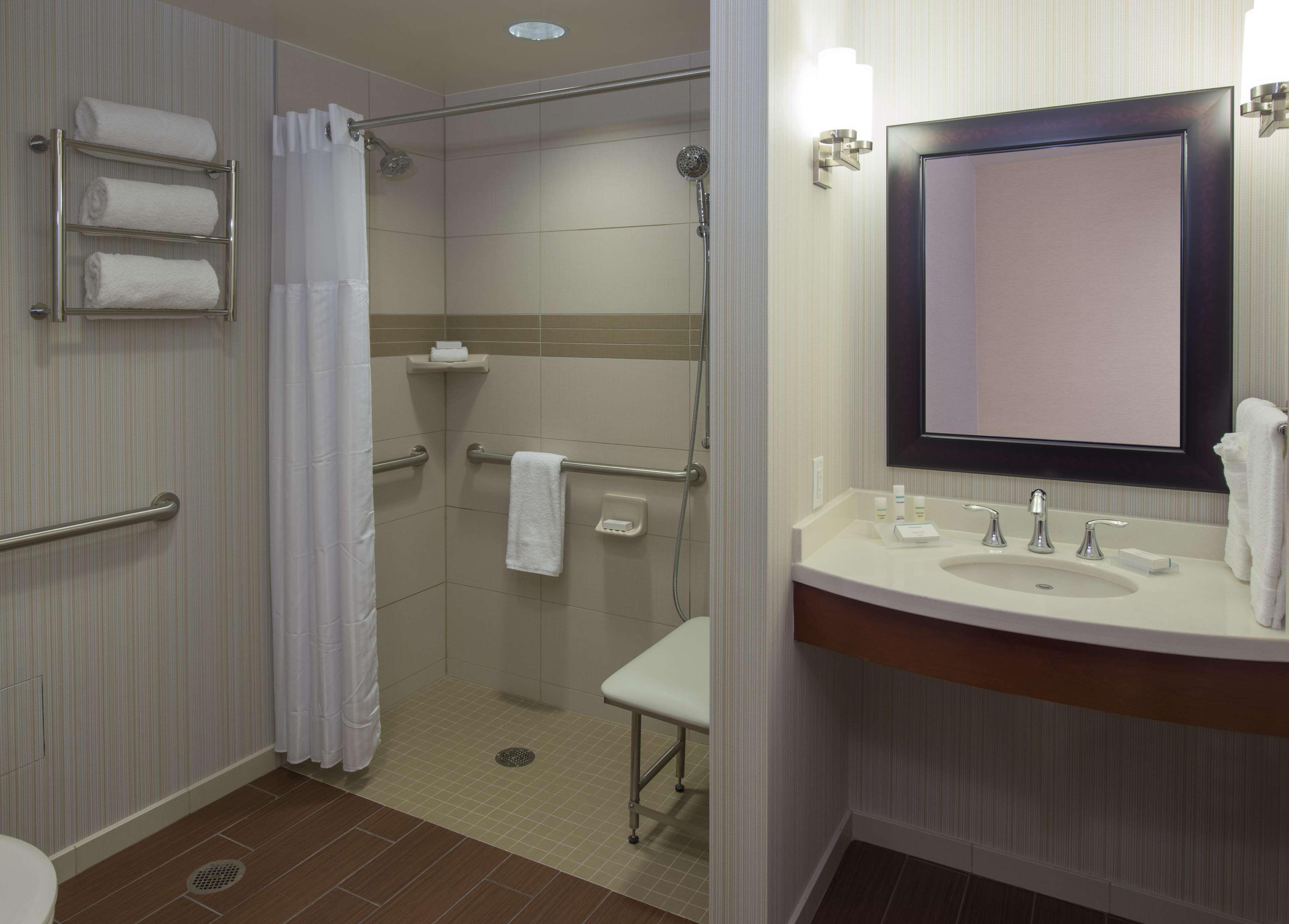 Hilton Garden Inn Alexandria Old Town National Harbor Exteriér fotografie